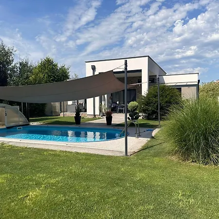 Kulacs Villa Veľký Meder